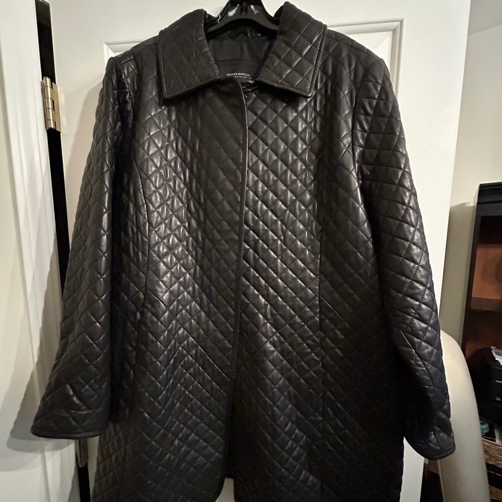 Beautiful Quilted All Leather Jacket from Neiman Marcus Size 1X NWT
